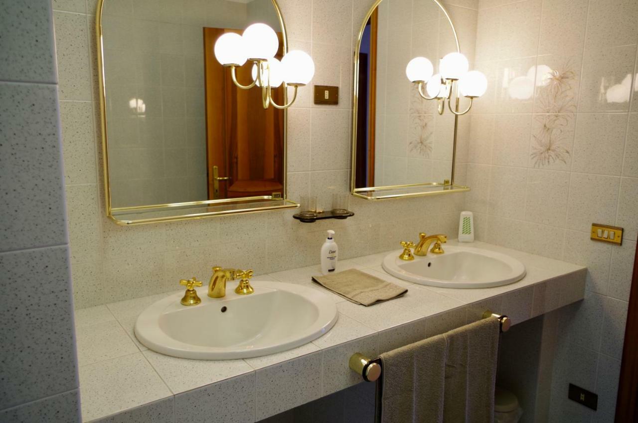 Casa Emilia Villa Riva di Solto Dış mekan fotoğraf